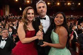 Here's the full list of all the 2019 oscars winners as they were announced. Oscars 2019 Shows Netflix Is In Awards Game For Long Haul Features Screen