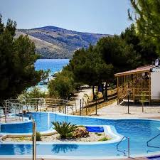 Wie War S Mit Camping Direkt Am Meer Z B Auf Unserem Campingbelvedere Bei Trogir In Dalmatien Fur Euren P Luxury Vacation Vacation Free Vacations
