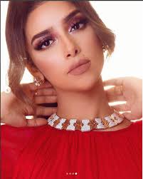 من قصدت ولماذا؟ كشفت بلقيس في حوارها مع شربل راجي، جانباً محزناً من حياتها، قبل أن تتخذ خطوة جريئة بمواجهة. Ø¨Ø§Ù„ØµÙˆØ± Ø§Ù„Ù…Ø·Ø±Ø¨Ø© Ø¨Ù„Ù‚ÙŠØ³ ÙØªØ­Ù‰ ÙÙ‰ Ø¬Ù„Ø³Ø© ØªØµÙˆÙŠØ± Ø¬Ø¯ÙŠØ¯Ø© ØµÙˆØª Ø§Ù„Ø®Ù„ÙŠØ¬