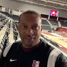 Lady Cudas Basketball