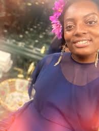 Leah Hinton (@leahhintonhere) • Instagram photos and videos