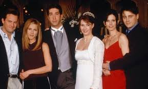 Monika, chandler, rachel, joey, phoebe a ross. Pratele Jeden Z Nejpamatnejsich Momentu Vznikl Nahodou Fandime Serialum