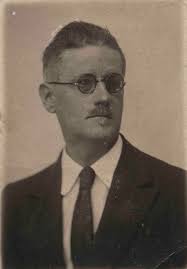 Curators Alison Fraser and James Maynard discuss the history and holdings  of the [University at Buffalo James Joyce  Collection](https://nam02.safelinks.protection.outlook.com/?url=https%3A%2F%2Flibrary.buffalo.edu%2Fjamesjoyce%2F&data=04%7C01%7Ccmp360  ...