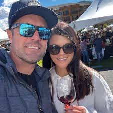 Danielle Mines (Thomson) (@daniellemarne) • Threads, Say more