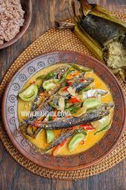 Mangut ikan pe (pari) asap. Diah Didi S Kitchen Ikan Pindang Salem Masak Santan