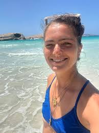 Hey I'm Assunta, a student from Italy. Age:19 Nationality : Italian Gender:  female I'm looking for an accommodation from september 2024 near ATU galway  or much near as possibly since i've applied