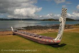 Thanks to the renaissance in canoe building, more and more traditional waka taua. New Zealand Images Pictures Of New Zealand 0001 Maori War Canoe Waitangi Bay Of New Zealand Image Bay Of Islands Canoe