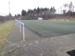Schnelltesttermine im bürgerhaus hausen können sie ab 1. Sportplatz Am Burgerhaus Stadion In Schlangenbad Hausen