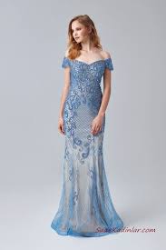 2020 Oleg Cassini Abiye Modelleri Mavi Uzun Kayik Yaka Dusuk Kol Dantel Kiyafet Kombinleri Elbise Modelleri Elbise The Dress