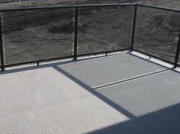 The 10mm crystalrail tempered glass panels are 98% free of iron and produce a crystal clear glass panel with clarity you have never seen before. Deksmart Railings Topless Glass Railings Glass Railings Aluminum Railings Deck Railing Systems