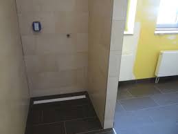 Fliesen gehören zu der standardausstattung der meisten bäder. Leistungen Renovierung Catalin