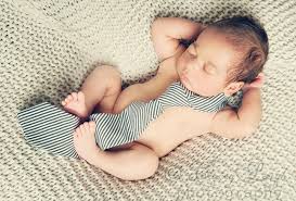 Comelnya baby baru lahir ni geram tengok koleksi gambar bayi. 15 Inspirasi Foto Bayi Baru Lahir Yang Super Kece Temanya Bisa Kamu Sontek Nih