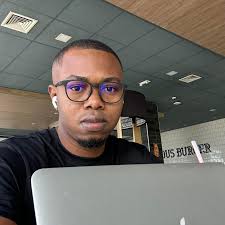 Nou se YOUN, nou se AYITI. Joyeux 222ème anniversaire de la création du  bicolore national!