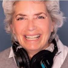 Twin sisters have a blast making community TV gardening show