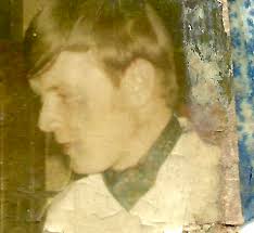 Hi i know this is a long shot but does any one remember a man called  Fredrick William Hooton used to live in Lavendon worked at wolverton works  in the offices?