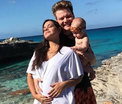Hijo de padre aldo teló y madre nina teló trabaja como musico en 2021 famoso por ai se eu te pego. Michel Telo E Thais Fersoza Anunciam 2Âª Gravidez Melinda Vai Ganhar Um Irmao Jovem Pan