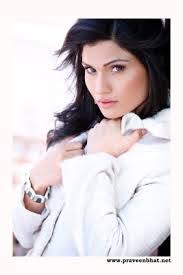 Renee Sharma's Instagram, Twitter & Facebook