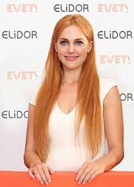 Meryem Uzerli Sac Rengi Ve Stilleri Sac Rengi Sac Sac Stilleri