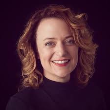 Jessica Hemmer's Instagram, Twitter & Facebook