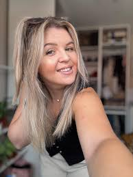 What cat carriers do people recommend for adult cats? The one we had when  they were kittens now doesn't fit 3 adult cats in..😂 *edit* I mean what  SIZE carrier.