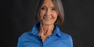 Anna Hebenstreit's Instagram, Twitter & Facebook