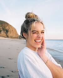 Addison Rae On Instagram Beach Happy 3 In 2020 Cute Instagram Pictures Aesthetic Girl The Most Beautiful Girl