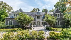 Many reference the lavishness and looks of the roaring '20s great gatsby fitzgerald. This 85 Million Mansion Reportedly Inspired The Great Gatsby Movie S Set Design Ashton Hawks