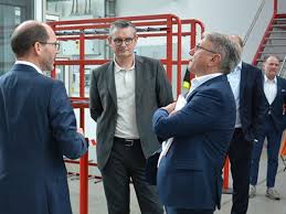 Es geht um den verdacht der bestechlichkeit. Wicona Sustainability Is The Key To The Future Glassonweb Com