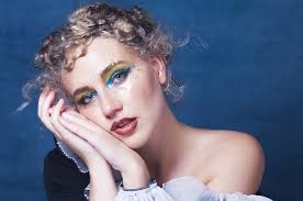 Kat Cunning Releases New Song “Heart of Gold”