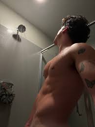 Tony Lopez on X: Only one reason why I take so long in the shower  t.copZGc9jc4t8 t.coN97uwlmMnR  X