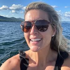 Christine Hogan Barton (@hoganbarton) • Threads, Say more