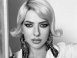 Maybe you would like to learn more about one of these? Lidia Buble FÄƒrÄƒ UrmÄƒ De Machiaj Cum AratÄƒ Artista Complet NaturalÄƒ Foto Spynews Ro