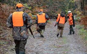 Nous avons donné la liste des départements appelés à jouir de ce privilège dans la seconde quinzaine du mois d'août ; Dans L Oise Passer Son Permis De Chasse C Est Desormais Gratuit Le Parisien