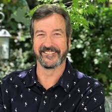 Lori Wainwright's Instagram, Twitter & Facebook