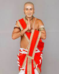 Tenali rama is an indian historical comedy drama based on the life of the legendary telugu poet tenali ramakrishna, one of the ashtadiggajas (or the eight honorable) poets at the court of. Tenali Rama Can Finally Grow Hair The Tribune India