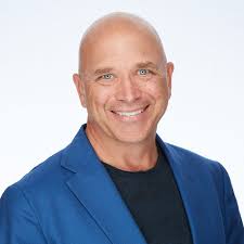 Jim Becker's Instagram, Twitter & Facebook