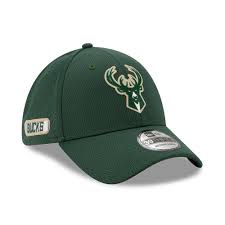 Bucks pro shop is the official online store of the milwaukee bucks. Back Half 39thirty Kappe Der Milwaukee Bucks In Grun New Era Cap