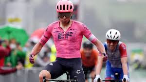 That will be a problem as some of his rivals are flying. Oh Qlre G9ad4m