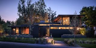 Mini maid is more than just a scheduled house cleaning service; Mariposa Garden House Renee Del Gaudio Archdaily