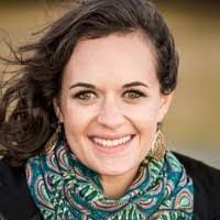 Katie Barrow's Instagram, Twitter & Facebook