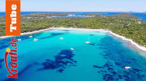 Its reputation comes from its whiteness of the sand and cleanliness of the sea, and it is surrounded with a pine tree forest which. Sakarun Strand Insel Dugi Otok Karibik Flair In Kroatien Youtube