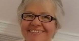 Earlene Smith's Instagram, Twitter & Facebook