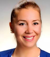 Describing Women in a Drop of Water