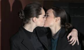 También apareció en la comedia whip it (2009). Ellen Page Es Trans Y Se Llama Elliot