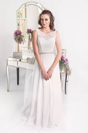 Choose from elegant midi dresses, embellished maxi banish the little bo peep look with boohoo's bridesmaid dresses! Simple Beach Wedding Dresses Lee Bridal Gowns Leah S Designs