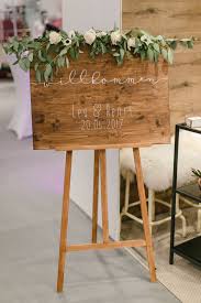 Welcome Willkommensschild Staffelei Hochzeitstag Rustikal Blumen Wodden Wedding Hochzeit Willkommensschilder Rustikale Blumen Hochzeit Eingang