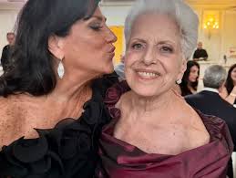 What a beautiful bride my niece Sandra was! So happy for Chris & Sandra! A  magical wedding! 💍 . . . . . #wedding #married #lovestory #happycouple  #celebrate