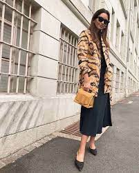 15 Outfits That Will Stun At Your Class Reunion Reunion Outfit Animal Print Blazer Fall Winter Outfits