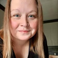 What parks with pavilion and splash pad are recommended around Springfield  or Republic for a birthday party?