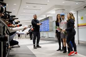 لا زالت الشابة السعودية رهف القنون، تطلق رسائلها المثيرة للجدل دون أن تضع حدًا لمقصدها من وراء تلك الرسائل خاصة بعد أن أصبح أغلبها يصب في إطار ندمها. Ø§Ù„Ø³Ø¹ÙˆØ¯ÙŠØ© Ø±Ù‡Ù Ù…Ø­Ù…Ø¯ Ø§Ù„Ù‚Ù†ÙˆÙ† ØªØµÙ„ Ø§Ù„Ù‰ ÙƒÙ†Ø¯Ø§ Ø¹Ø±Ø¨ÙŠ ÙˆÙ†